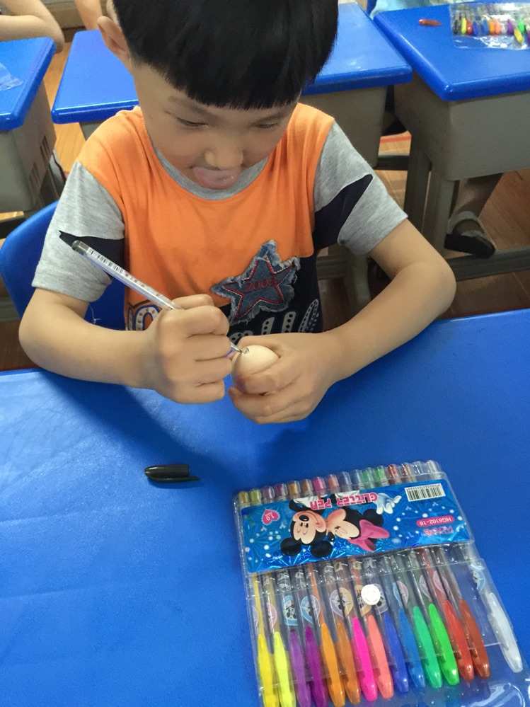 鸡蛋接近液面时又下沉的原因_鸡蛋接龙怎么接的_好好接鸡蛋
