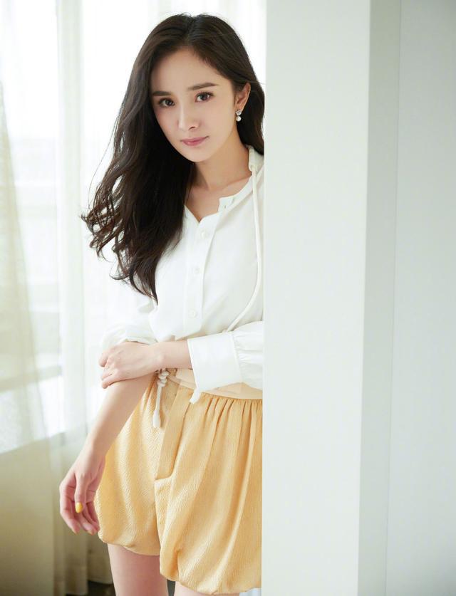 杨幂专属微信号曝光!与你分享喜讯(图1) 杨幂微信本人微信号2020_杨幂微信真的微信号_杨幂微信本人微信号