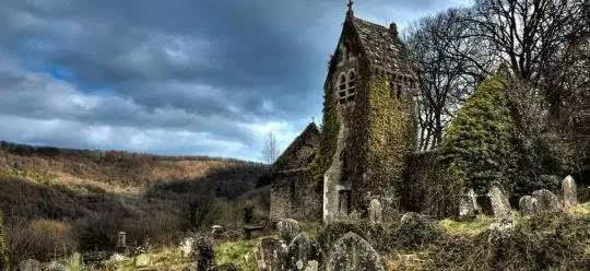 惊悚女孩的恐怖老房子,暗藏惊人秘密(图2) 恐怖女孩momo_恐怖女孩_美国达人秀恐怖女孩