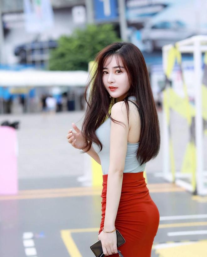 美女类游戏小说_美女类小游戏_美女类游戏小说推荐