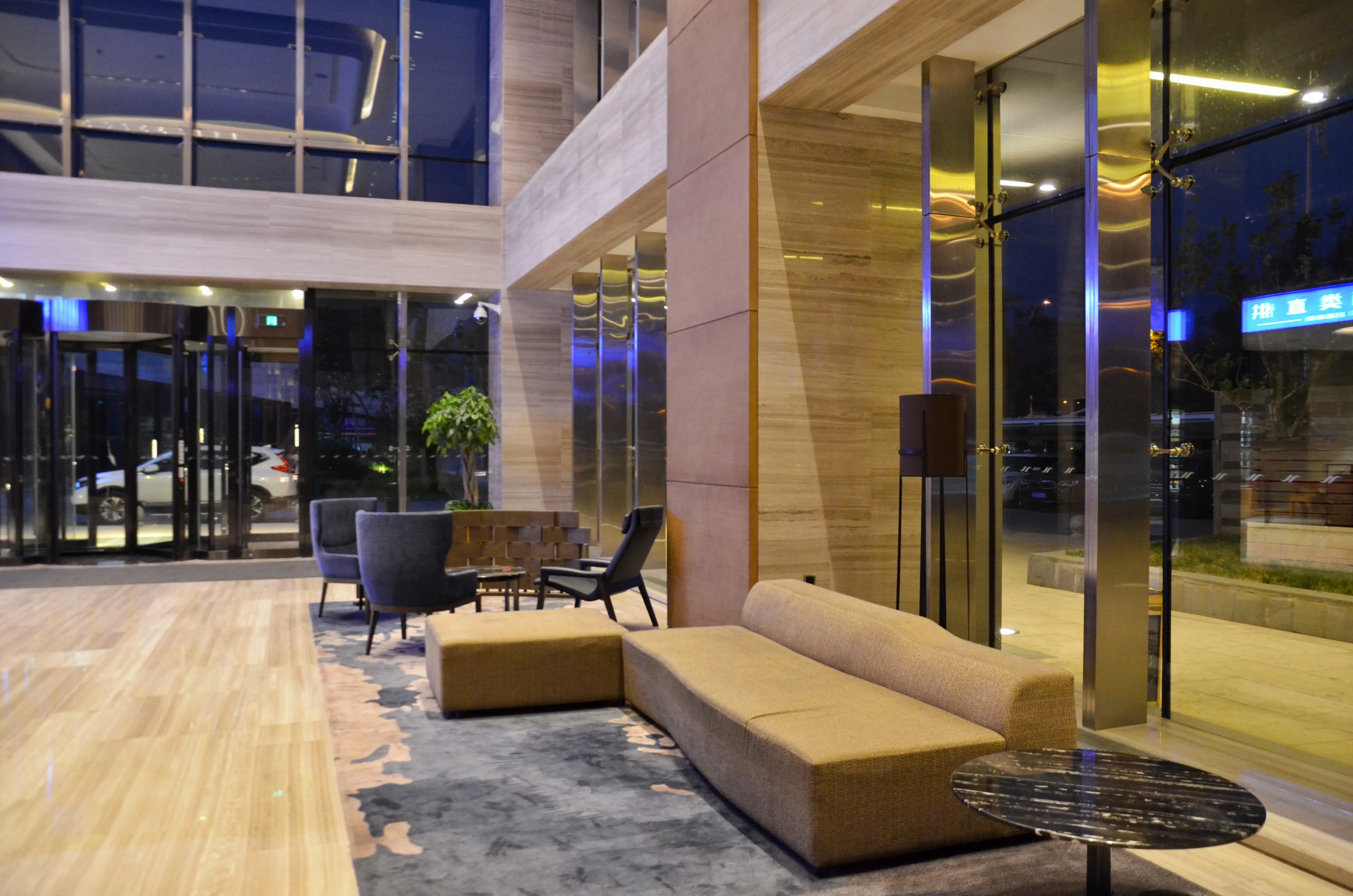 我是一名房地产经纪人,探索神奇的催眠公寓(图3) 催眠公寓app怎么打招呼_催眠公寓_催眠公寓游戏教程怎么过