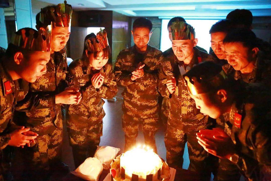 4399游戏盒子下载手机版_威海远航游戏能下载手机版么_吓人的吃鸡游戏手机版下载