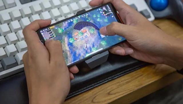 流畅的手机游戏_特别清晰流畅的小游戏手机_流畅清晰手机游戏小程序