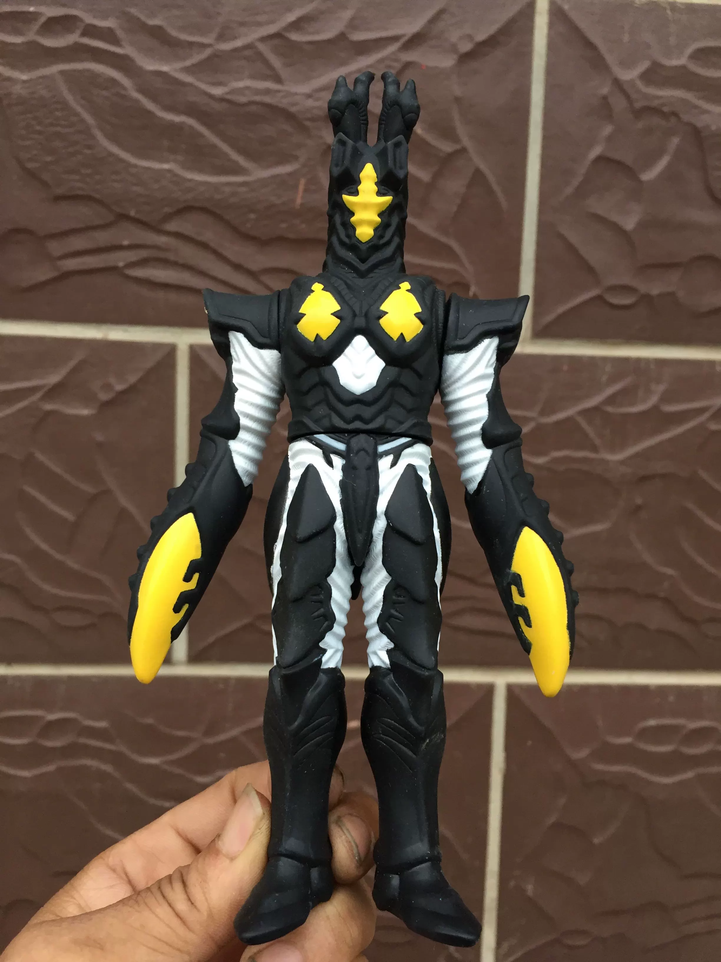 玩具奥特曼手机游戏-重温经典,畅玩奥特曼手机游戏(图3) 玩具奥特曼手机游戏_奥特曼玩具奥特曼游戏_奥特曼玩具手机游戏叫什么