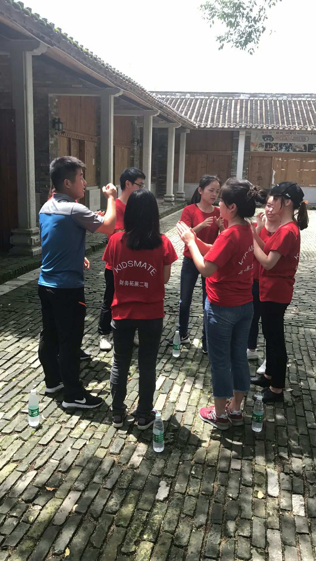 手机团队游戏大全_团队活动游戏手机游戏_手机游戏活动策划方案