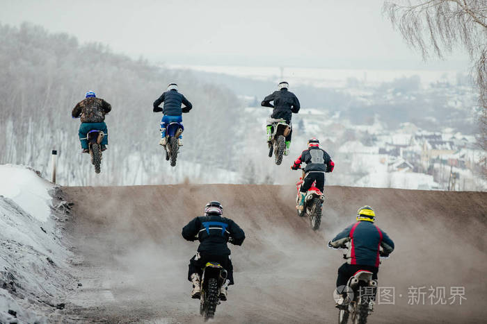 玩具车游戏大全手机版下载-疯狂玩车,尽在手机版玩具车游戏大全(图2) 玩具车游戏视频大全_玩具汽车大全视频在线观看_玩具车游戏大全手机版下载