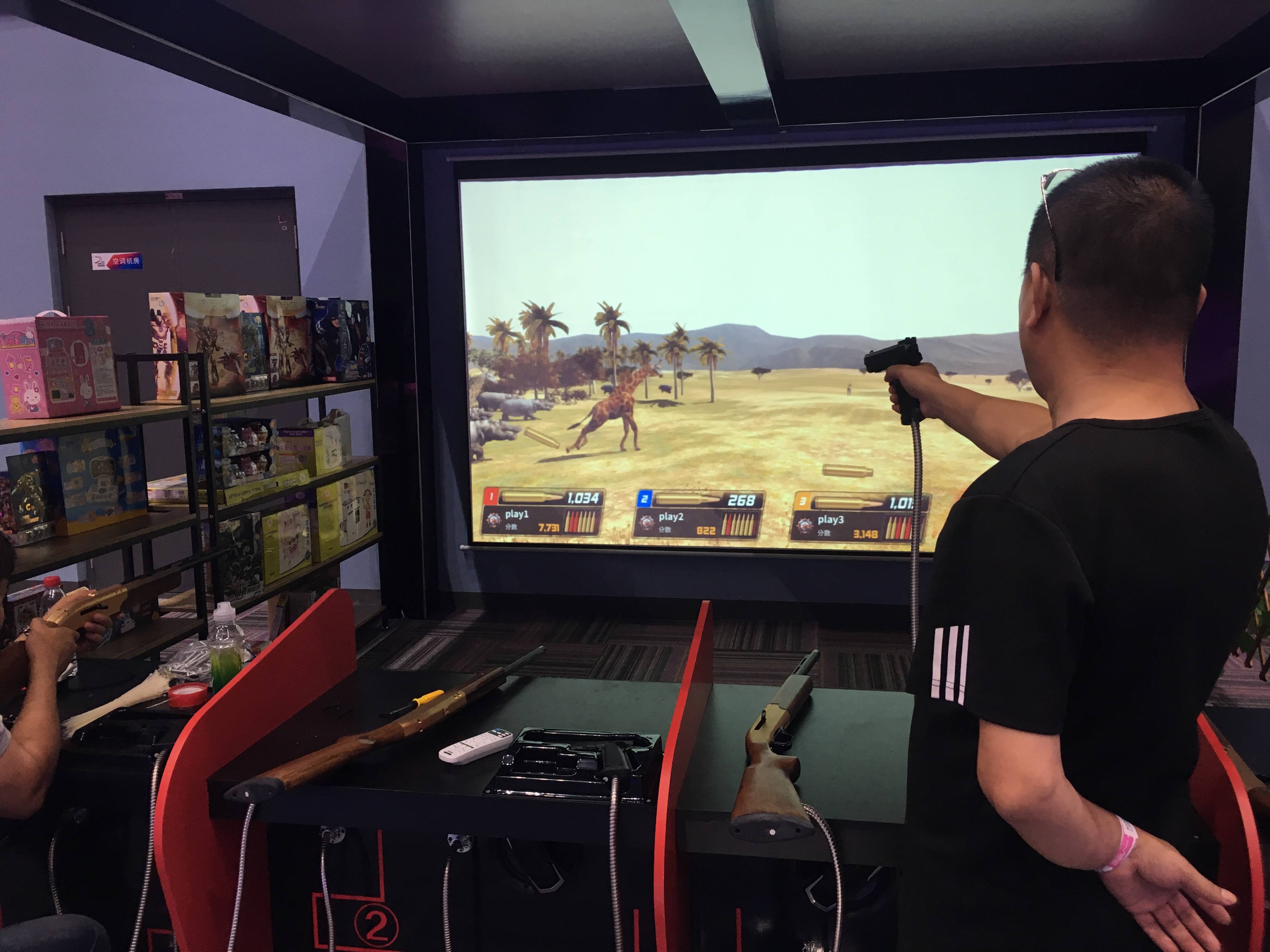 枪射击模拟器_射击模拟枪燧发手机游戏叫什么_燧发枪模拟射击手机游戏