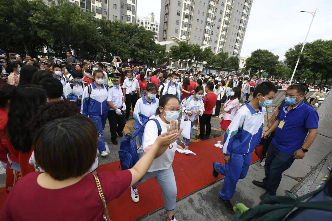 身处湖南省中考的战场,我们是那些奋斗不止的勇士(图1) 湖南省中考_中考湖南省统一命题吗_中考湖南省时间