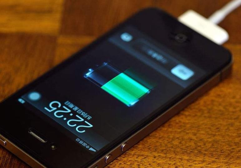 最近耗电的游戏手机-让手机电池崩溃的游戏手机散发出强大气息(图4) 耗电的手机游戏_最近耗电的游戏手机_打游戏耗电少的手机