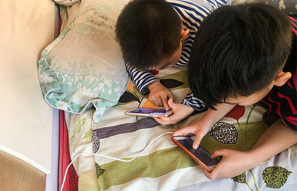 室内孩子玩的游戏_室内小孩玩的小游戏_小孩手机游戏室内
