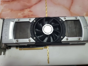 显卡好打游戏就不卡吗_玩游戏手机开什么显卡好_显卡玩游戏