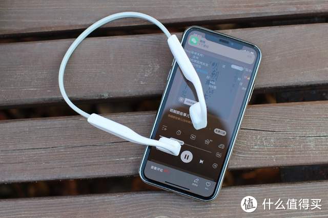 苹果手机游戏耳机声音小怎么办_苹果玩游戏没声音插耳机有_游戏耳机连苹果手机没声音