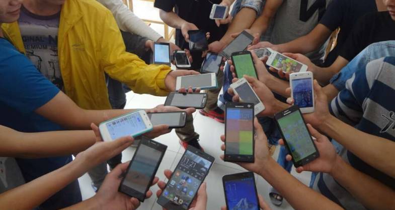 重玩手机游戏的危害_玩手机玩游戏的危害_玩手机游戏的危害30条