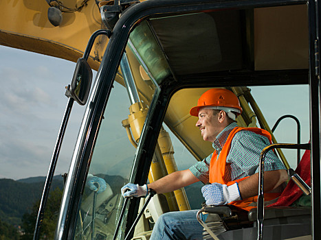 游戏挖掘机手机版大全_手机大型挖掘机游戏_挖掘机游戏 手机游戏