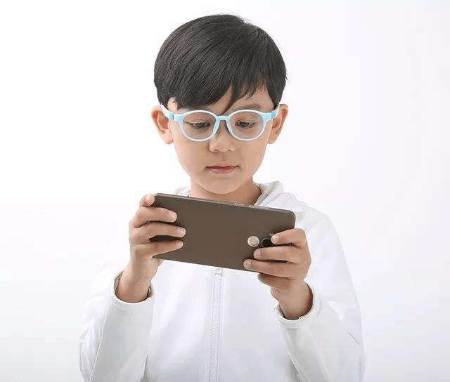 孩子痴迷手机游戏_小孩痴迷手机游戏_痴迷小孩手机游戏怎么办