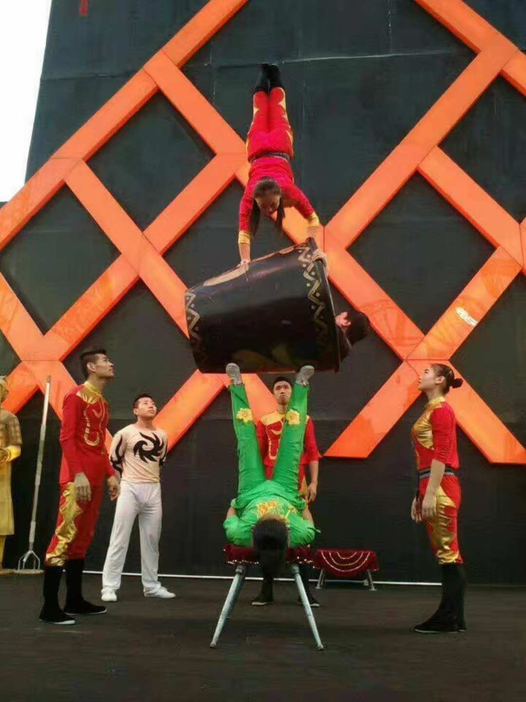 孙二娘-江南传奇:最著名女杂技演员(图3) 孙二娘的主要事迹_孙二娘的人物简介_孙二娘