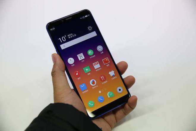 内存运行手机游戏选择什么_游戏手机运行内存选择_内存大游戏运行流畅的手机