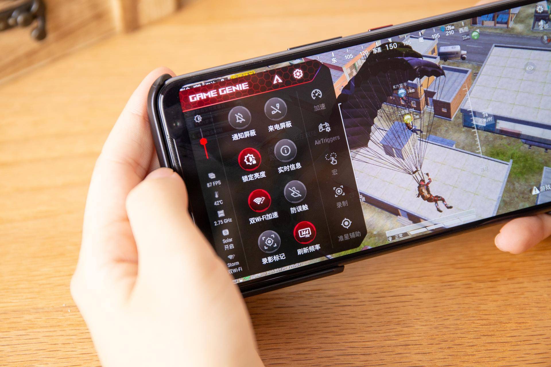 游戏手机只适合游戏-玩转手机,游戏不是唯一选择(图2) 最适合游戏手机_游戏手机只适合游戏_打游戏适合买什么手机