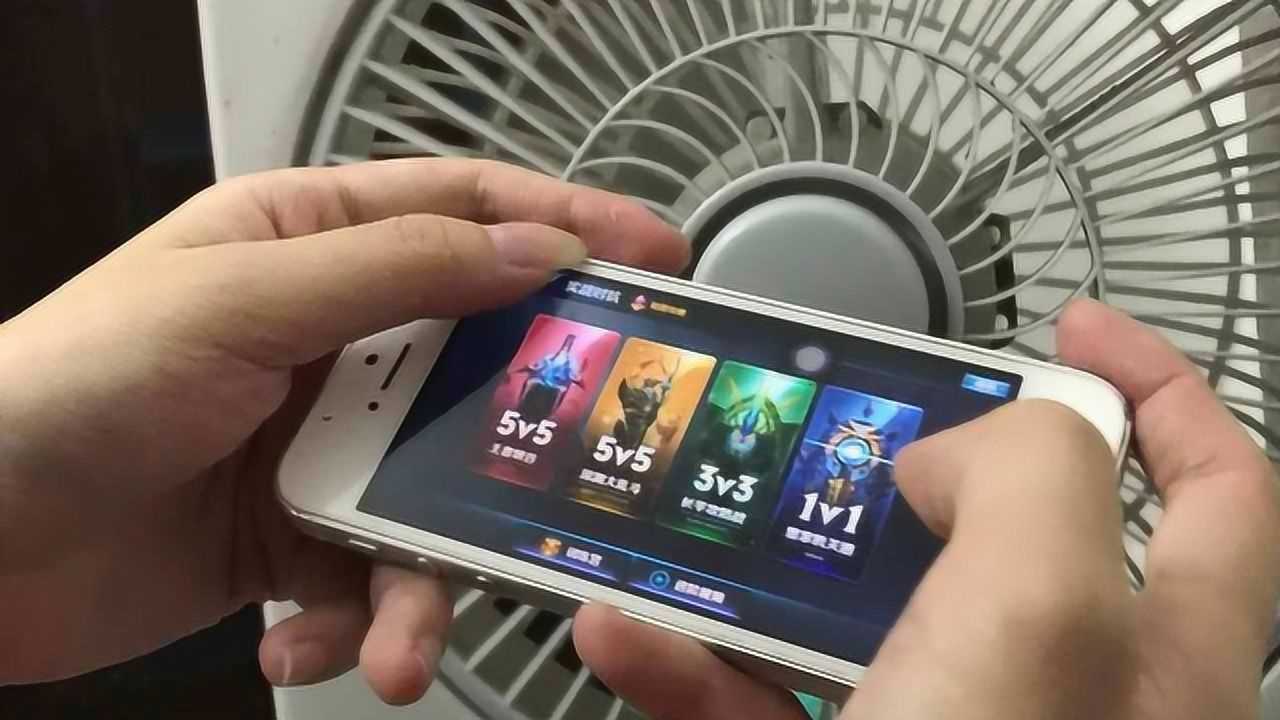 狙击3d刺客射击游戏_玩狙击刺客游戏手机发烫_狙击刺客中文无限钻石破解版