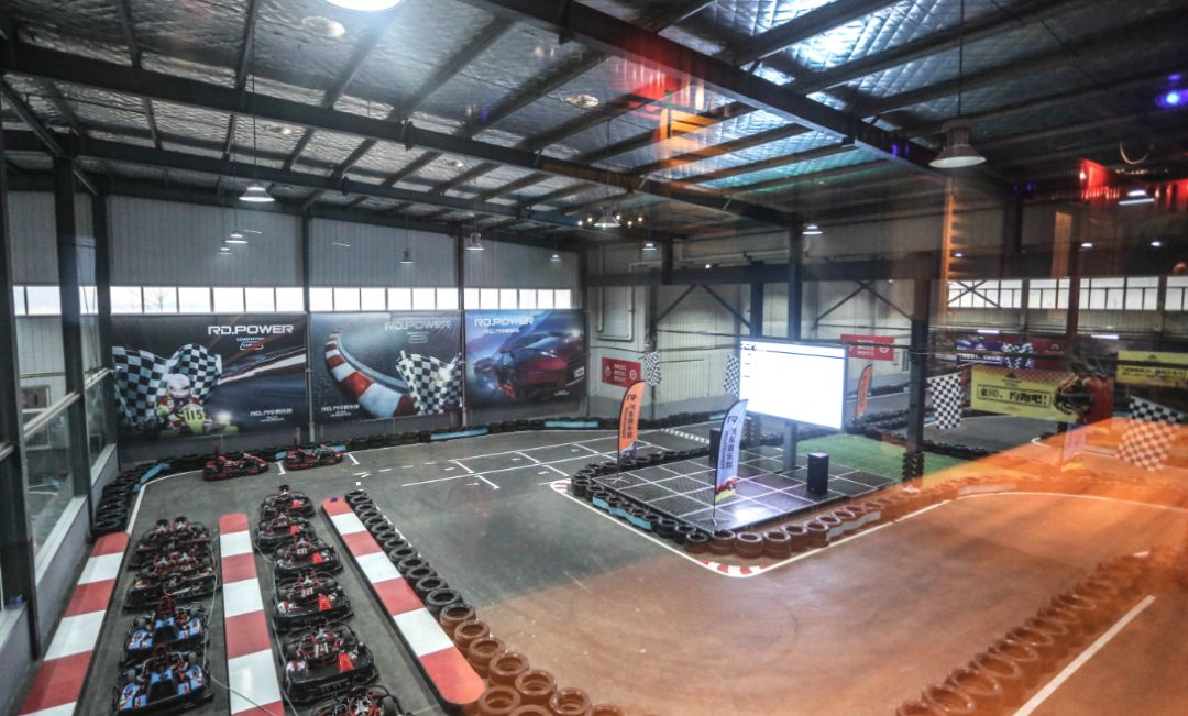 一个手机赛车俱乐部游戏-全新手机赛车游戏,手感超爽,让你身临其境(图2) 赛车俱乐部手机游戏推荐_赛车俱乐部中文破解版下载_一个手机赛车俱乐部游戏