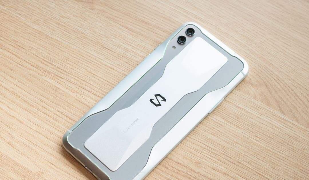 一款看起来萌萌的游戏手机_萌萌玩游戏_萌玩游戏