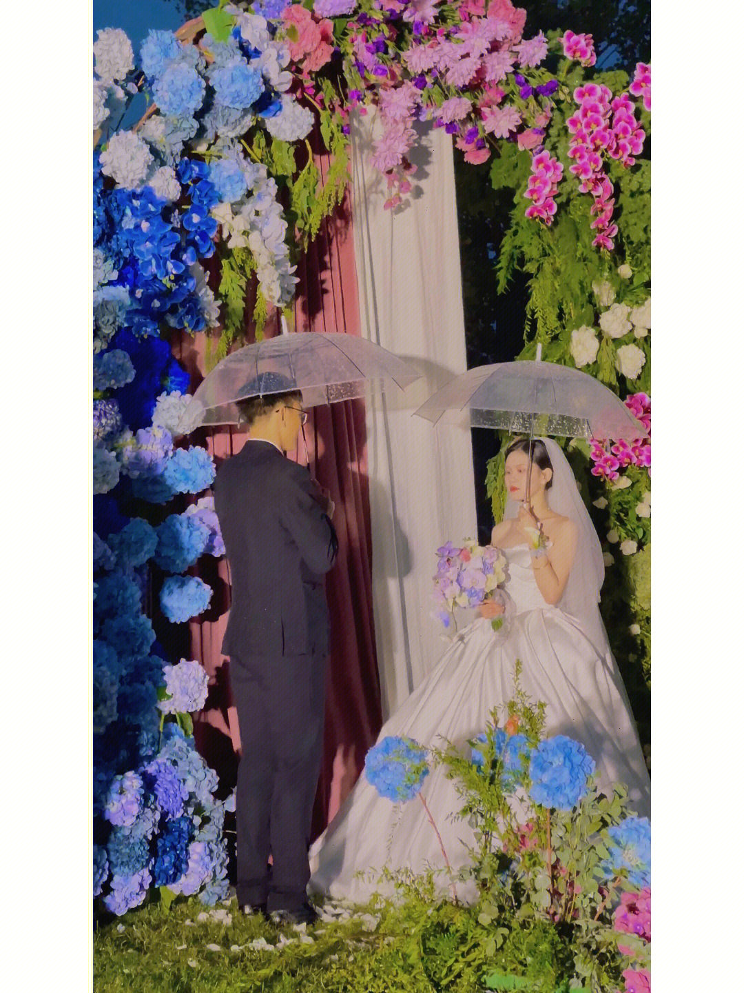 下雨结婚视频_下雨婚礼游戏手机_下雨结婚