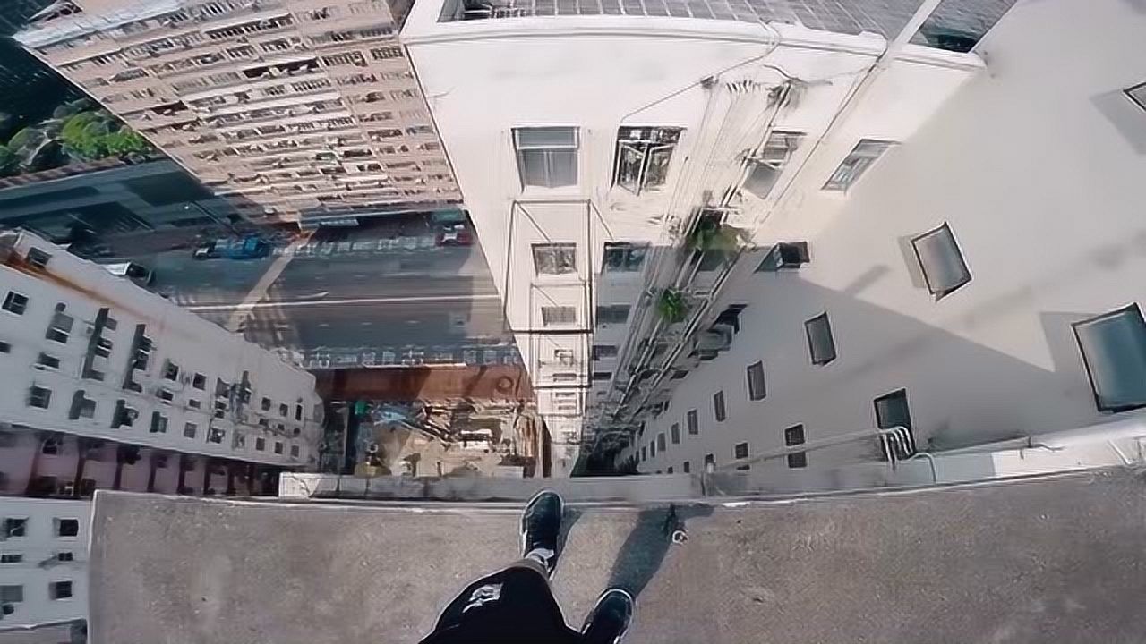 最丧心病狂的手机游戏-极限挑战手机游戏:刺激挑战、尬舞大赛,你敢玩吗?(图2) 丧心病探_丧心病狂真人版_最丧心病狂的手机游戏