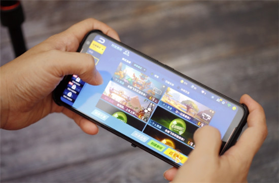 学生党用哪款手机玩游戏好-如何选购适合玩游戏的手机?三步轻松搞定(图2) 学生党打游戏手机_学生党用哪款手机玩游戏好_学生用游戏手机