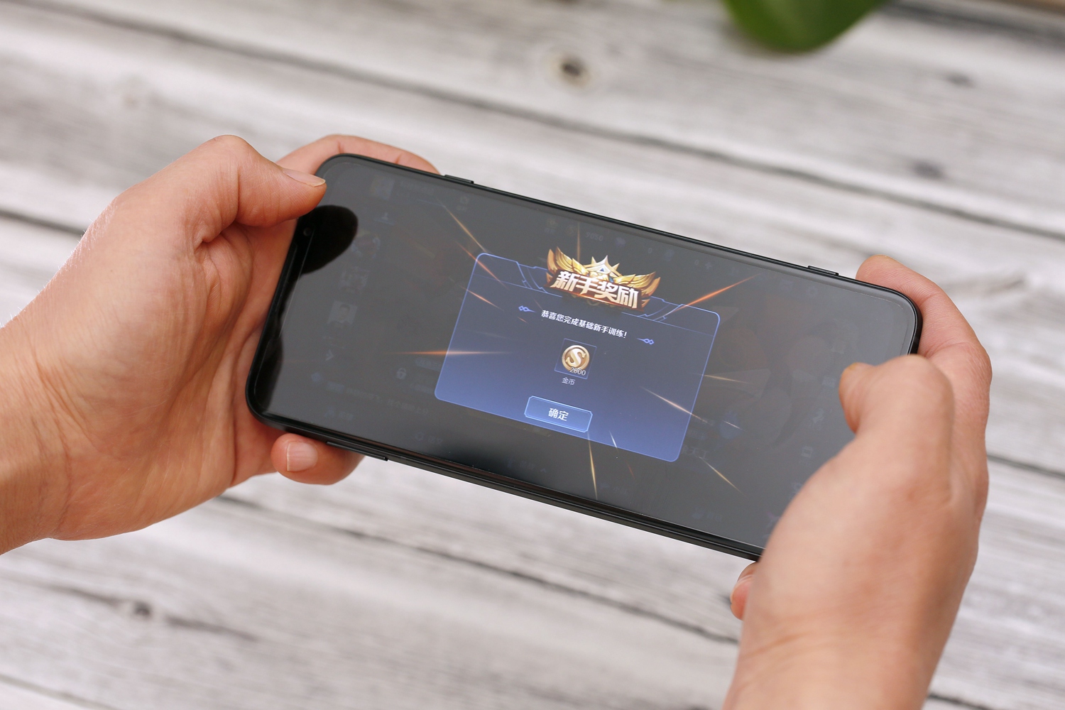 游戏手机背部充电-续航神器!游戏手机终于迎来福音,背部充电改变玩家生活(图5) 可以背后充电的手机_游戏手机背部充电_背部充电的手机