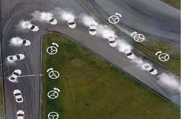 玩转自动驾驶方向盘游戏手机版:选车、操控、赛车策略一网打尽(图1) 自动驾驶方向盘游戏手机版_方向盘模拟开车游戏_使用方向盘的驾驶模拟游戏