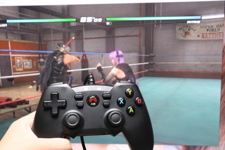 玩vr手机游戏要手柄吗_vr手柄打游戏_手柄vr