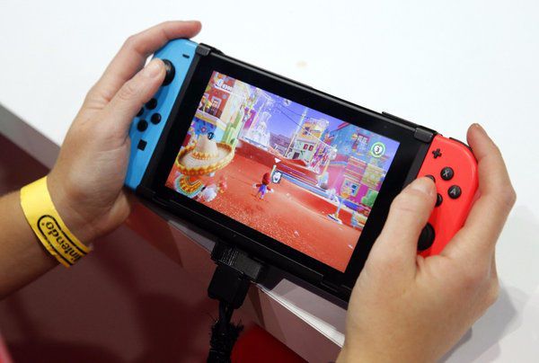 游戏手机简史-游戏手机革新之路:从掌上游戏机到智能手机(图5) 极简手机游戏_游戏手机简史_历史手机游戏