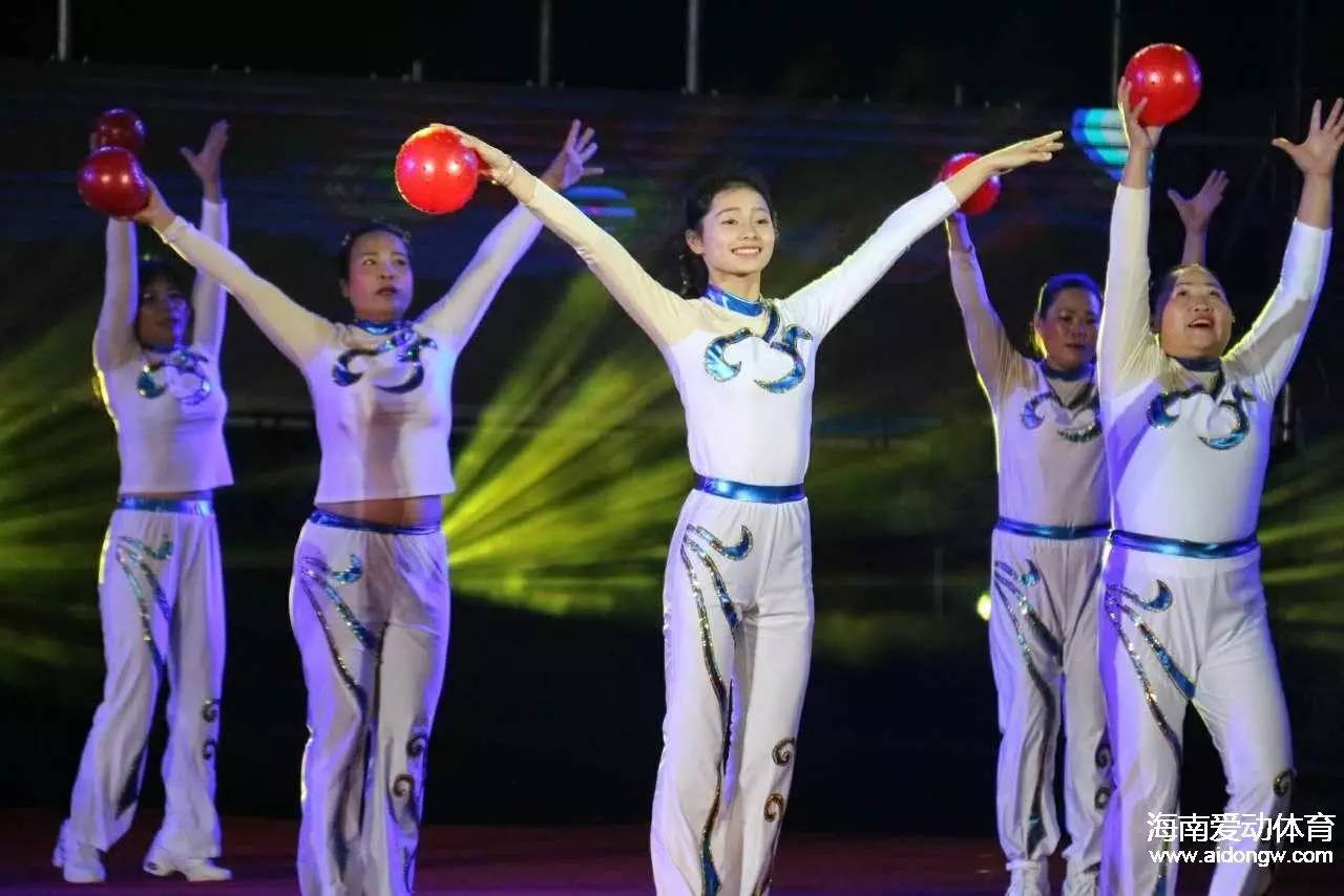 手机跳舞的游戏_跳舞游戏哪些手机游戏_游戏跳舞手机怎么玩