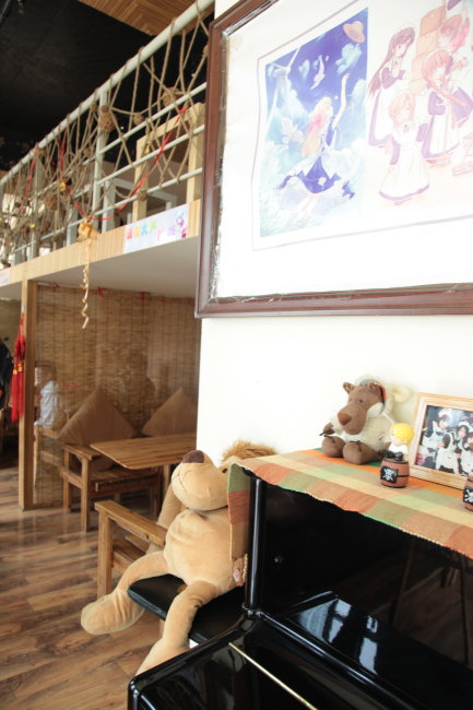 餐厅女孩_餐厅女仆装_女仆餐厅