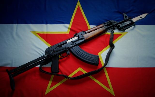 挑战吃鸡手机游戏怎么玩-吃鸡新手必看!地图选点技巧和枪械使用心得(图3) 挑战吃鸡手机游戏怎么玩_吃小鸡的游戏_鸡吃米游戏