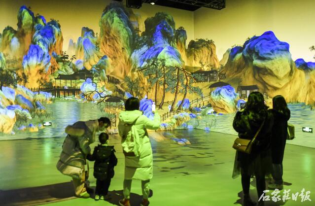 水浒传的手机游戏_水浒传中的手机游戏_水浒传游戏机手机版