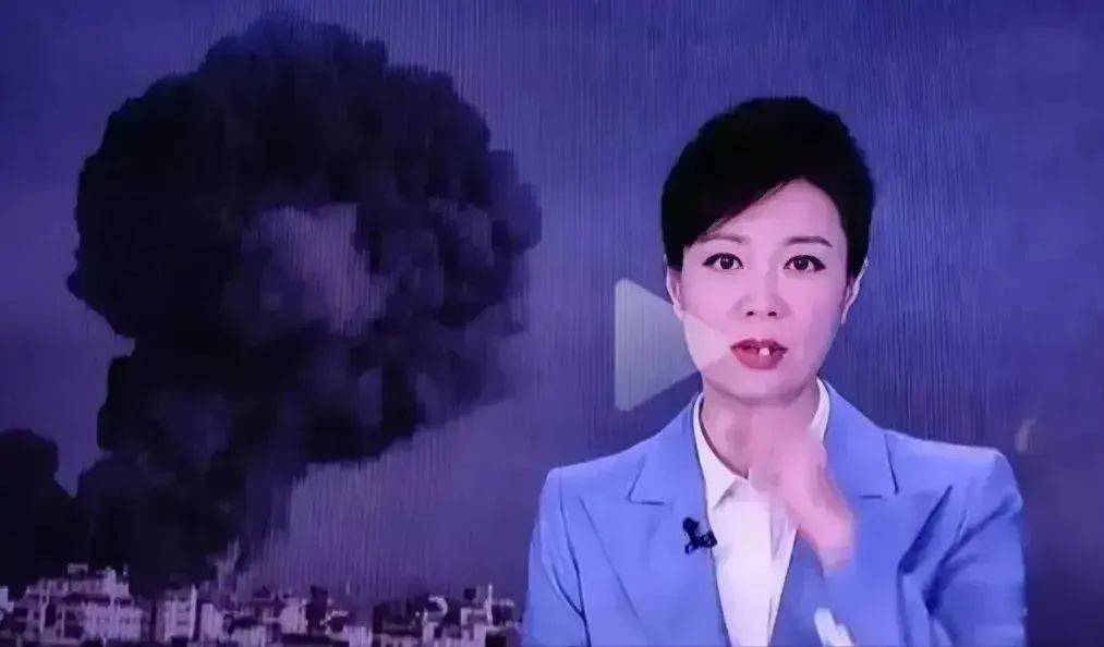 小伙子打游戏_小伙子自己玩手机游戏视频_小伙子视频玩手机游戏大全
