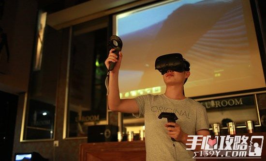 手机游戏人多_手机游戏玩家_现实手机多人游戏