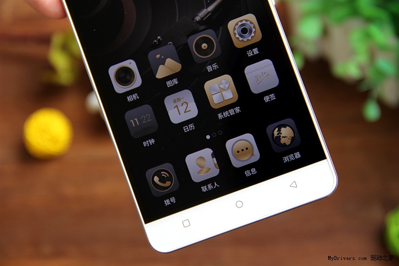 仙影官方正版游戏推荐手机-三款手机玩仙影,哪一款更适合你?(图2) 仙影官方正版游戏推荐手机_仙影官方下载_正版仙影官方推荐手机游戏