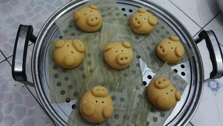 小猪做饭玩具视频_做饭小猪佩奇动画片全集_小猪做饭手机游戏