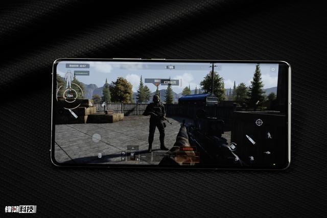 玩大型游戏手机需要什么配置_玩大型游戏的手机_玩游戏用的大型手机有哪些