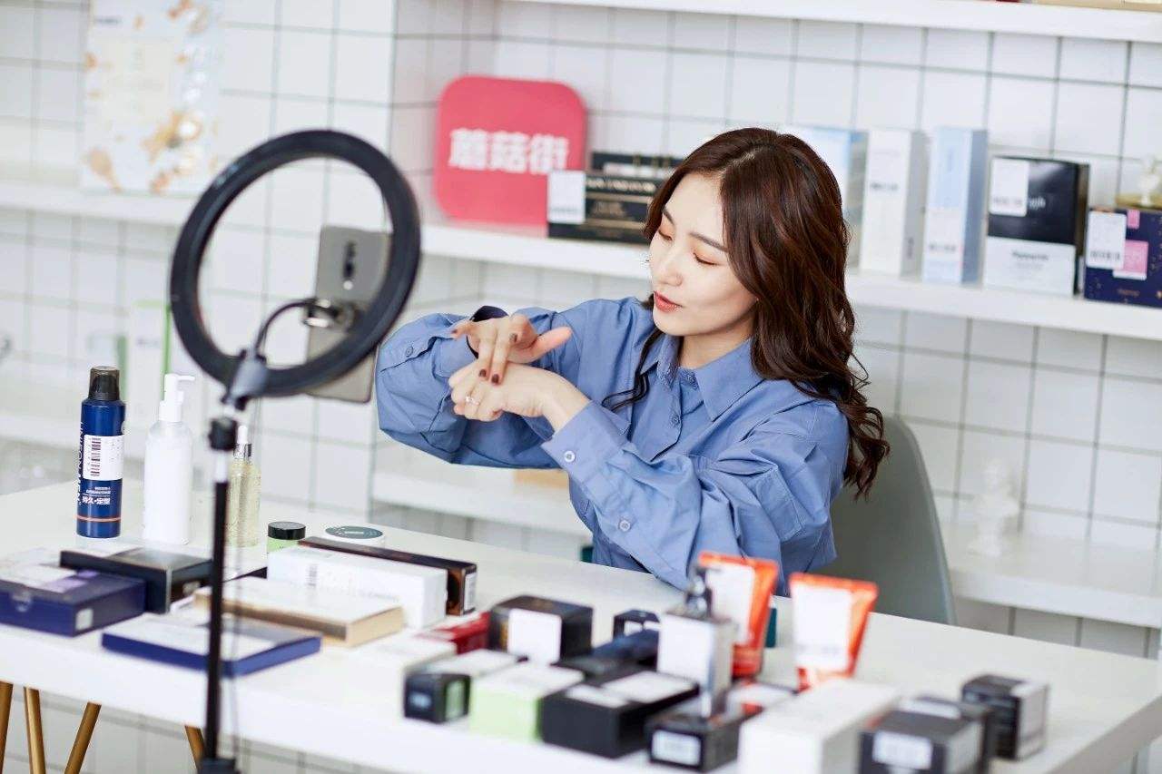 主播技巧软件手机做游戏有哪些_主播技巧软件手机做游戏可以吗_手机做游戏主播技巧的软件