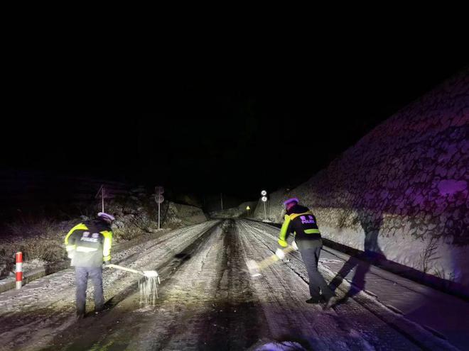 手机真实开出租车游戏视频-开车从未如此真实!手机上的出租车游戏让你身临其境(图3) 开出租车的手机游戏_真实模拟出租车游戏_手机真实开出租车游戏视频