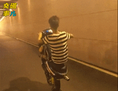 摇晃手机的塞车游戏_摇晃塞车手机游戏_摇晃手机赛车的游戏