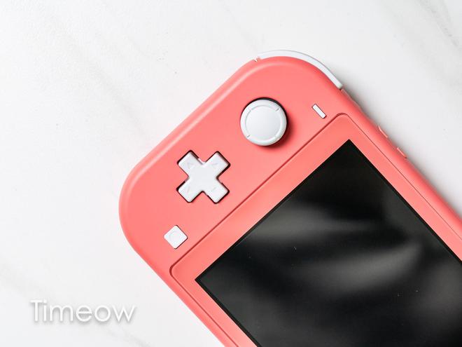 游戏手机自带游戏按键设置-游戏手机按键大比拼:灵敏度VS设计,谁更胜一筹?(图3) 游戏自带按键设置手机版_手机游戏按键设置软件_游戏手机自带游戏按键设置