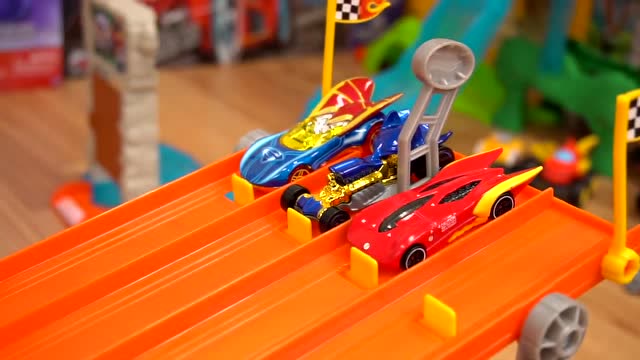 游戏卡丁车视频手机版-手机版卡丁车:赛道精美赛车丰富,挑战活动乐趣多(图3) 卡丁车手游下载_游戏卡丁车_游戏卡丁车视频手机版