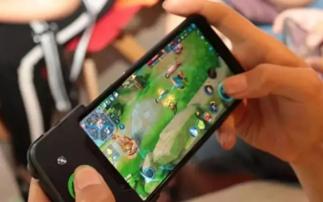 玩游戏烧手机_有没有超级烧手机的游戏_最烧手机游戏