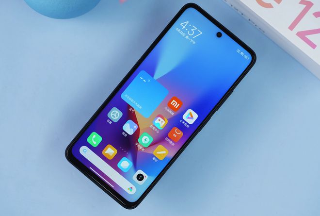 游戏手机不是打孔屏的_用打孔屏的手机_打孔屏游戏不能全屏