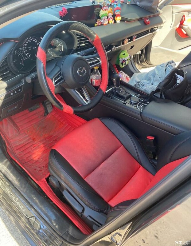 深度解析马自达内饰设计:简约匠心,舒适体验尽享驾驶乐趣(图4) 马自达轿车内饰_马自达车内饰_马自达内饰