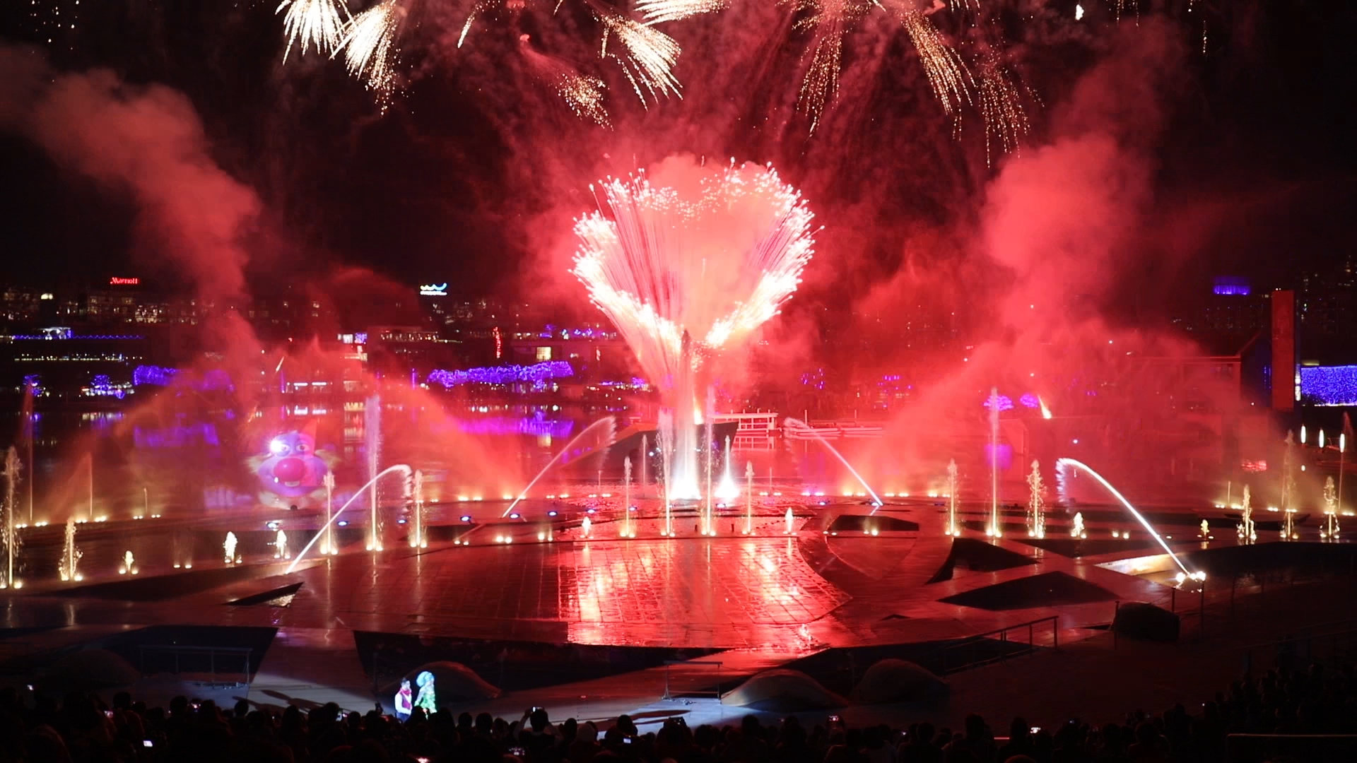 烟花游戏手机版广告怎么关-如何制作引人入胜的烟花游戏手机版广告?精美视觉和情感共鸣双重营造(图2) 烟花广告词大全经典语录_烟花游戏手机版广告怎么关_烟花广告标语